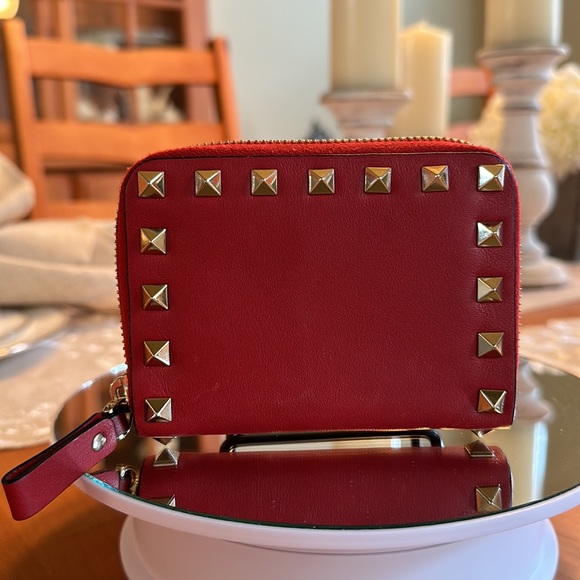 VALENTINO GARAVANI studded wallet! PRISTINE CONDITION! - Picture 5 of 7